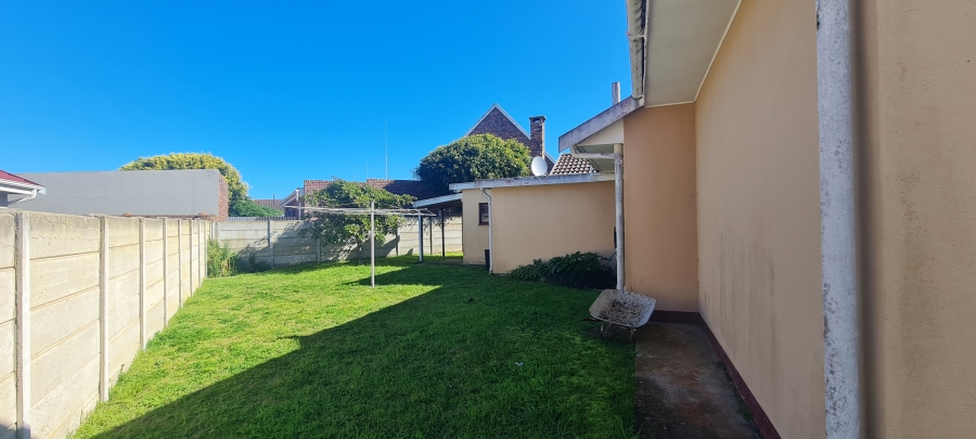 3 Bedroom Property for Sale in Heiderand Western Cape